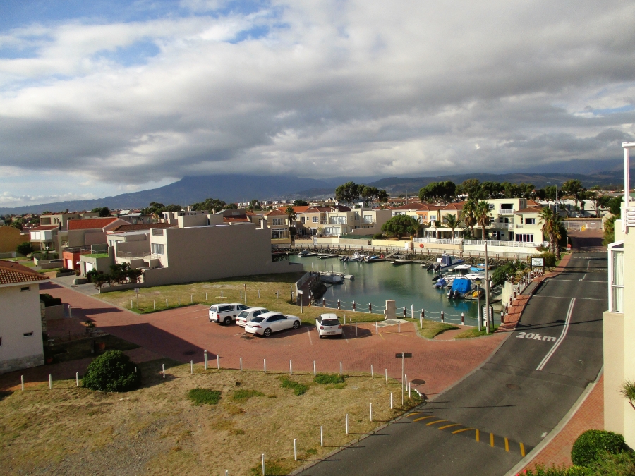 3 Bedroom Property for Sale in Harbour Island Western Cape